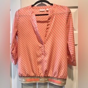 Ladies Blouse 3/4 Sleeve Button Closure On Sleeve